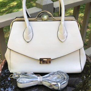 🔴La Terre Fashion Cream Bag w/Strap Gold & Rhinestone